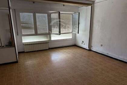 Huse til salg i Gironella, Barcelona. 