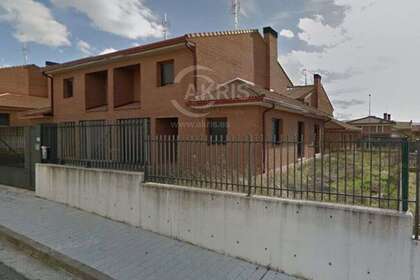 Klynge huse til salg i Pamplona/Iruña, Navarra (Nafarroa). 