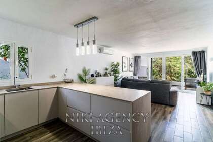 Апартаменты Продажа в San José / Sant Josep de Sa Talaia, Baleares (Illes Balears), Ibiza. 