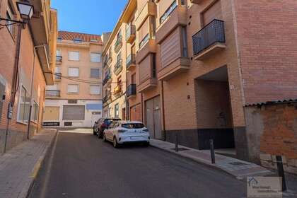商业物业 出售 进入 Benavente, Zamora. 