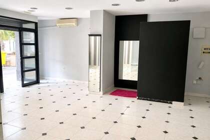 Коммерческое помещение Продажа в Estepona, Málaga. 