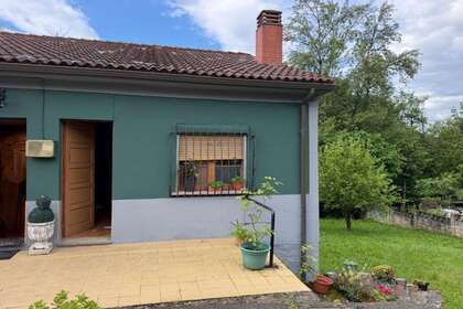 House for sale in Regueras (Las), Asturias. 