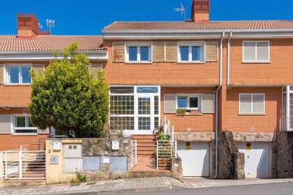 Cluster house for sale in San Lorenzo de Tormes, Ávila. 