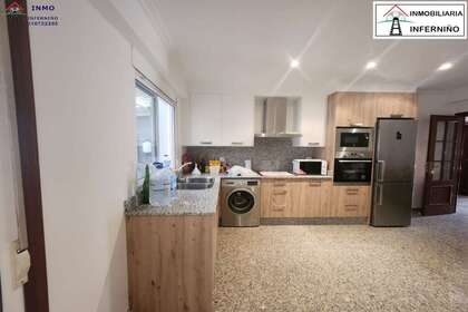 Здание Продажа в Narón, La Coruña (A Coruña). 
