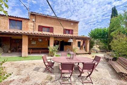 乡间别墅 出售 进入 Querol, Tarragona. 
