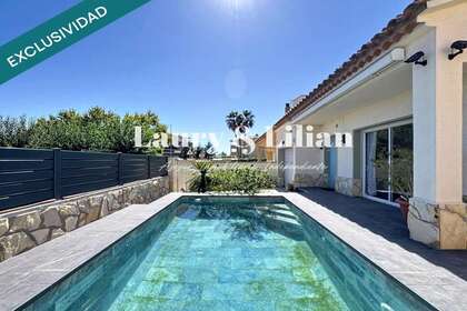 Дом Продажа в Empuriabrava, Girona. 