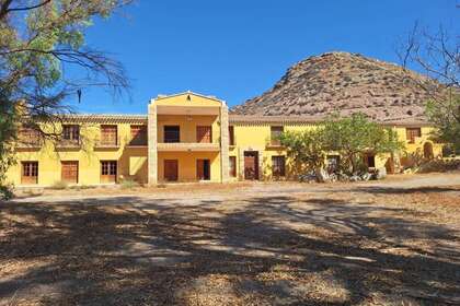 Plattelandshuizen verkoop in Aguilas, Murcia. 