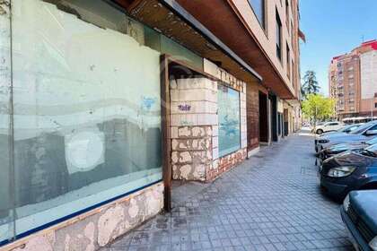 商业物业 出售 进入 Talaveruela de la Vera, Cáceres. 