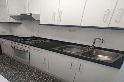 平 出售 进入 Tarragona. 