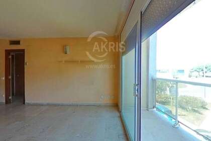 平 出售 进入 Blanes, Girona. 