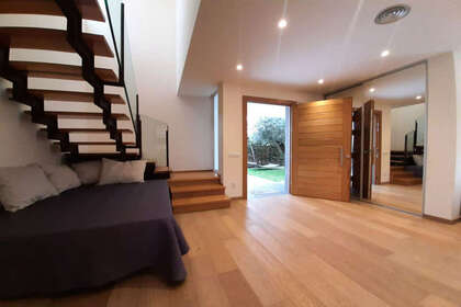 Flat for sale in Empuriabrava, Girona. 