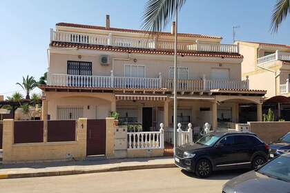 Flat for sale in Pilar de la Horadada, Alicante. 