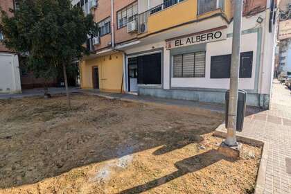 Local comercial en Sevilla. 
