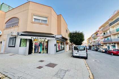 Handelspanden verkoop in Poniente, Armilla, Granada. 