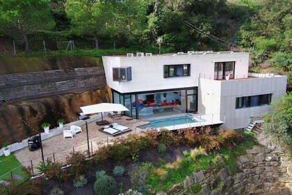 Flat for sale in Sant Cebrià de Vallalta, Barcelona. 