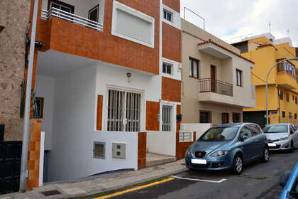 Commercial premise for sale in Santa Cruz de Tenerife, Tenerife. 