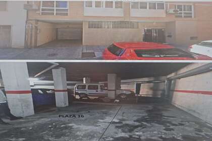 Vagas de estacionamento em Centro, Almería. 