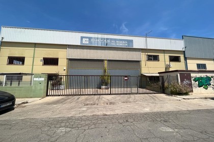 Nave industrial en La Pobla de Farnals, Valencia. 