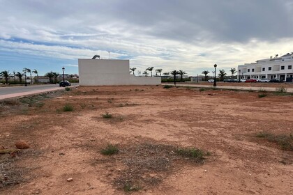 Městský pozemek na prodej v Nucleo Urbano, Rafelbunyol, Valencia. 