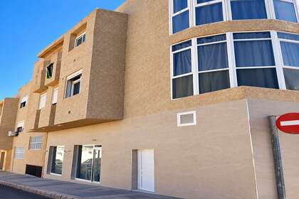 Квартира Продажа в San Isidro, Granadilla de Abona, Santa Cruz de Tenerife, Tenerife. 