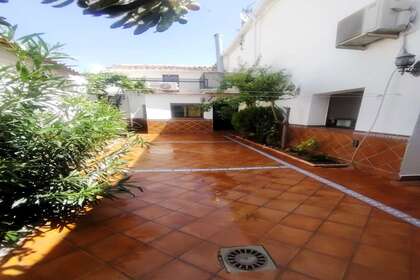 House for sale in Nucleo Urbano, Valdepeñas, Ciudad Real. 
