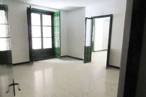 Flat for sale in Centro, Valdepeñas, Ciudad Real. 