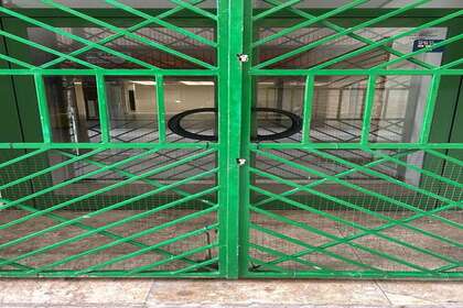 Commercial premise in Centro, Valdepeñas, Ciudad Real. 