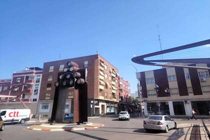 Flat for sale in Centro, Valdepeñas, Ciudad Real. 