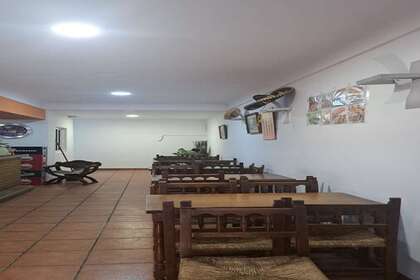 Local comercial en Distrito de  Extramurs, Valencia. 