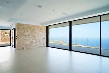 Chalet for sale in Cumbre del sol, Alicante. 