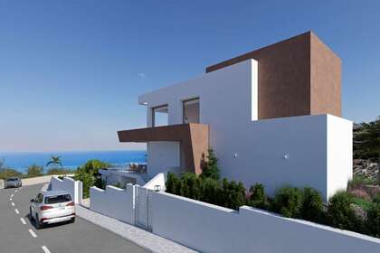 Chalet for sale in Cumbre del sol, Alicante. 