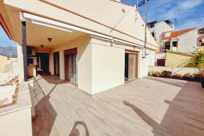 Casa de pueblo venta en Casco Urbano, Polop, Alicante. 