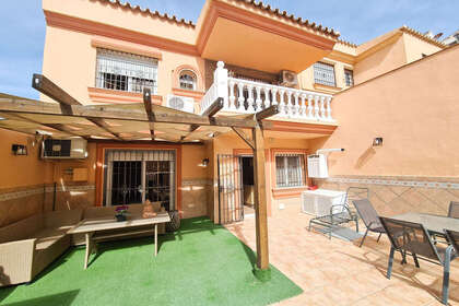 Huse til salg i Los Pacos, Fuengirola, Málaga. 