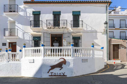 Huse til salg i Tolox, Málaga. 
