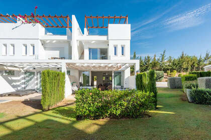 房子 出售 进入 Calahonda, Mijas, Málaga. 