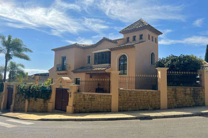 Klynge huse til salg i Sierra Blanca, Marbella, Málaga. 