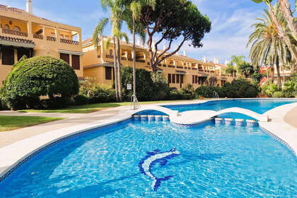 酒店公寓 出售 进入 Elviria, Marbella, Málaga. 
