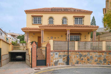 Klynge huse til salg i Las Lagunas, Fuengirola, Málaga. 