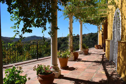 Cluster house for sale in Ojén, Málaga. 