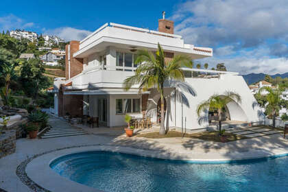 Cluster house for sale in Ojén, Málaga. 