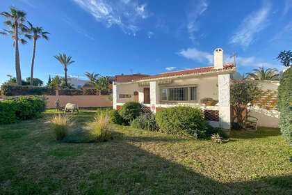 Cluster house for sale in Costabella, Málaga. 