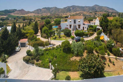 Ranch for sale in Alhaurín de la Torre, Málaga. 
