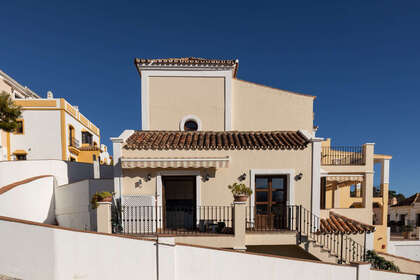 House for sale in Benahavís, Málaga. 