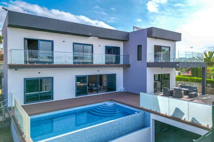 Cluster house for sale in Calahonda, Mijas, Málaga. 