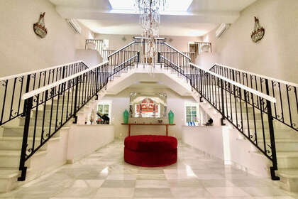 Cluster house for sale in El Paraiso, Estepona, Málaga. 