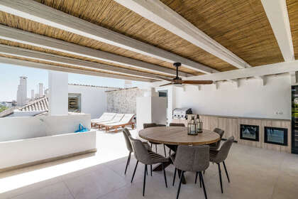 Penthouse for sale in Nueva andalucia, Málaga. 