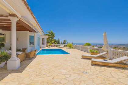 Cluster house for sale in La Sierrezuela, Mijas, Málaga. 