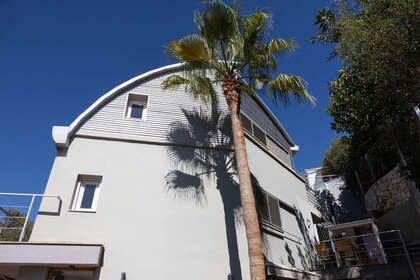 House for sale in Torreblanca, Fuengirola, Málaga. 