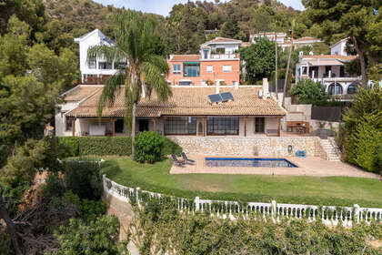 Cluster house for sale in Pinares de San AntÓn, Málaga. 