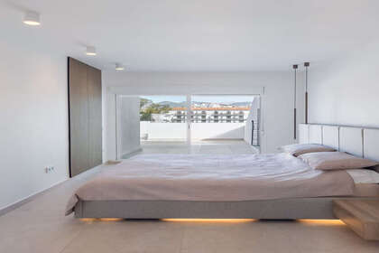 Penthouse for sale in Puerto Banús, Málaga. 